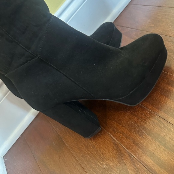 Bamboo Women’s Over The Knee Boots connection style suede size 8 - Picture 2 of 10